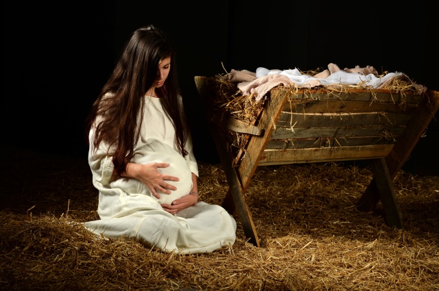 Young Pregnant Mary with Manger